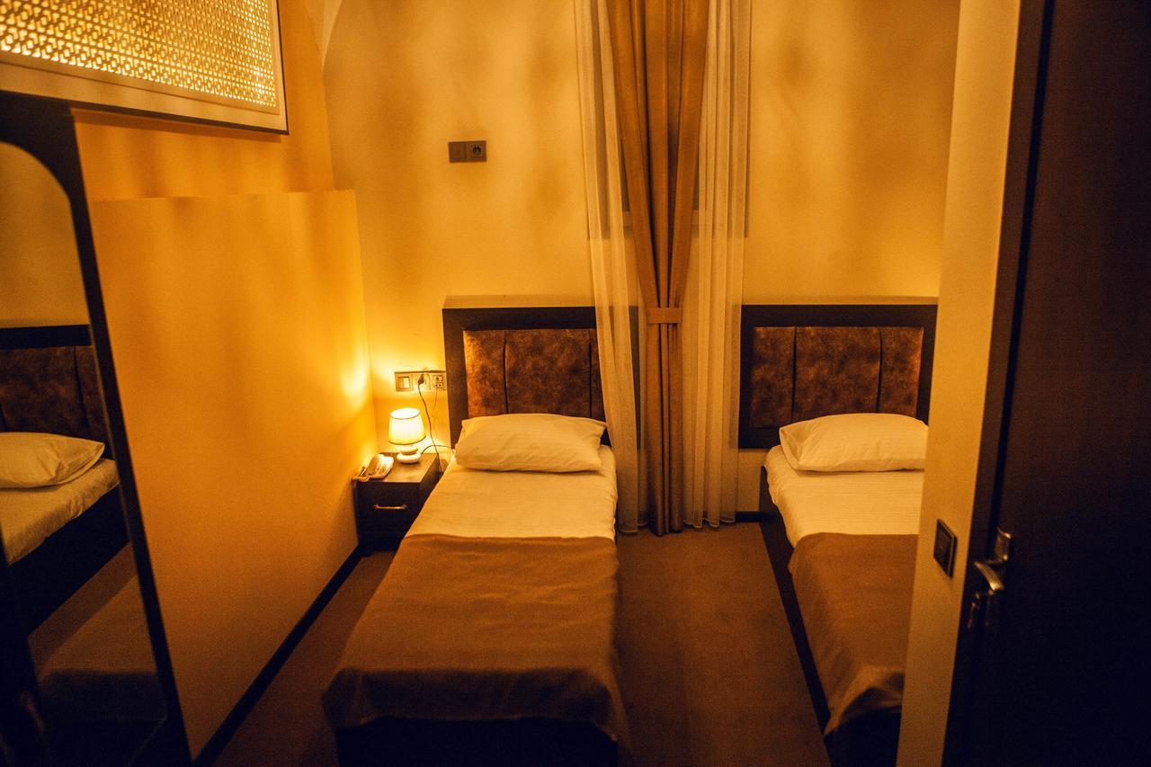 באקו Twin Castle Boutique Hotel מראה חיצוני תמונה