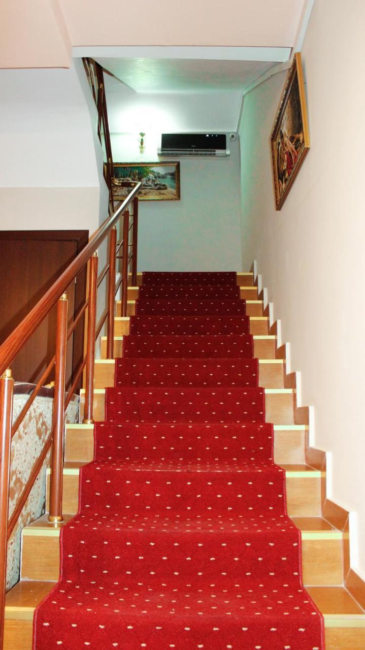 באקו Twin Castle Boutique Hotel מראה חיצוני תמונה