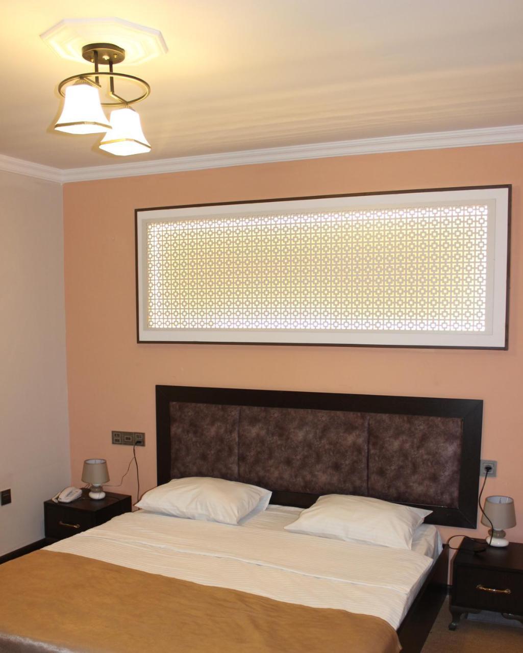 באקו Twin Castle Boutique Hotel מראה חיצוני תמונה
